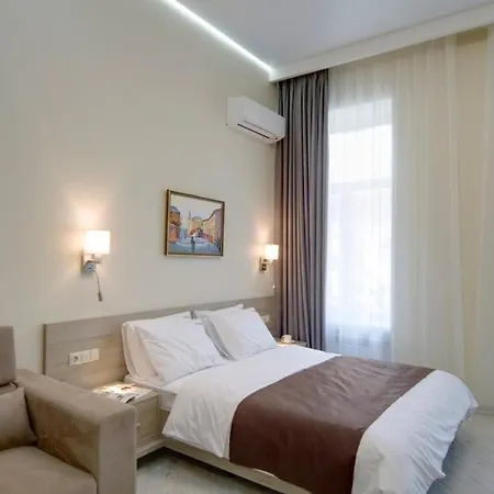 Apartment Summit